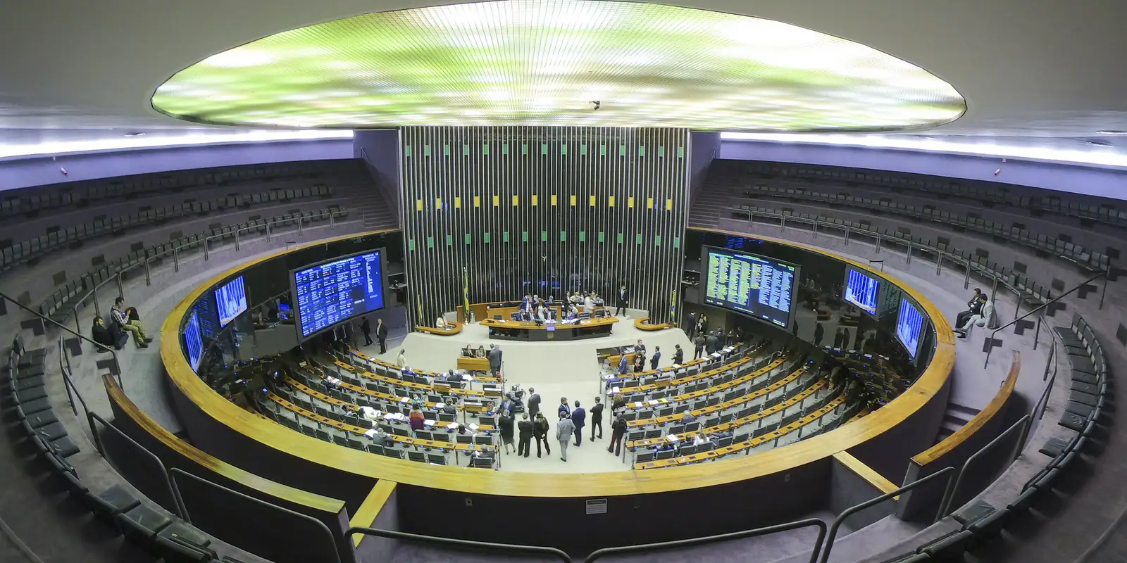 PL, PSD, PT e Republicanos têm 15 governadores eleitos