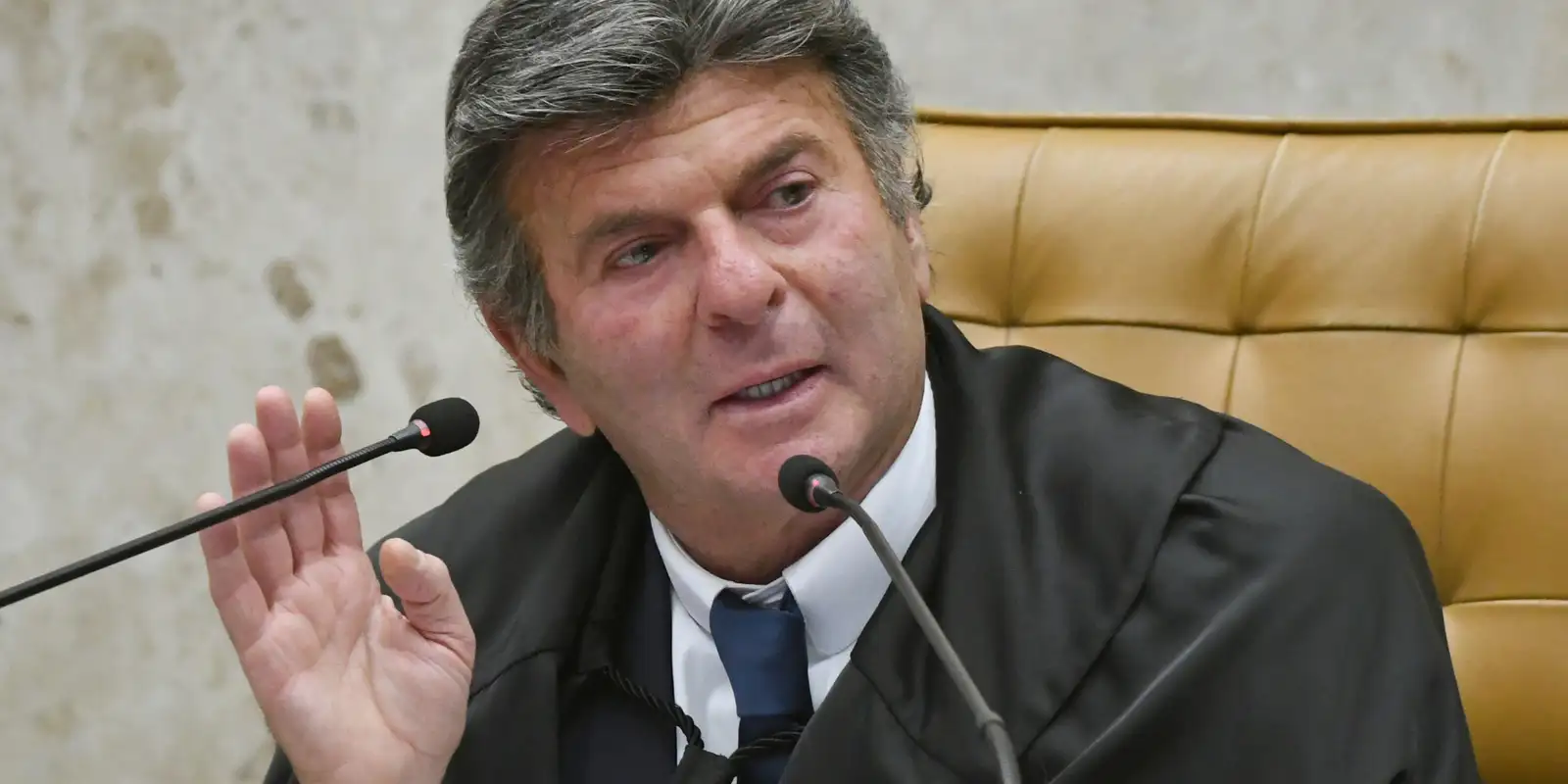 Fux pede manifestação da AGU sobre pedido para liberar bets