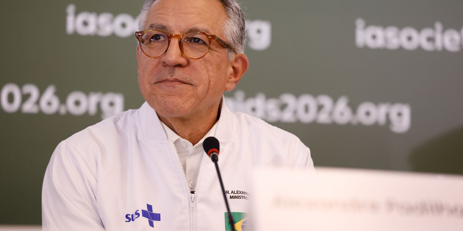 PF desmente 'Veja' ; Padilha aciona Justiça sobre fake news contra Lul