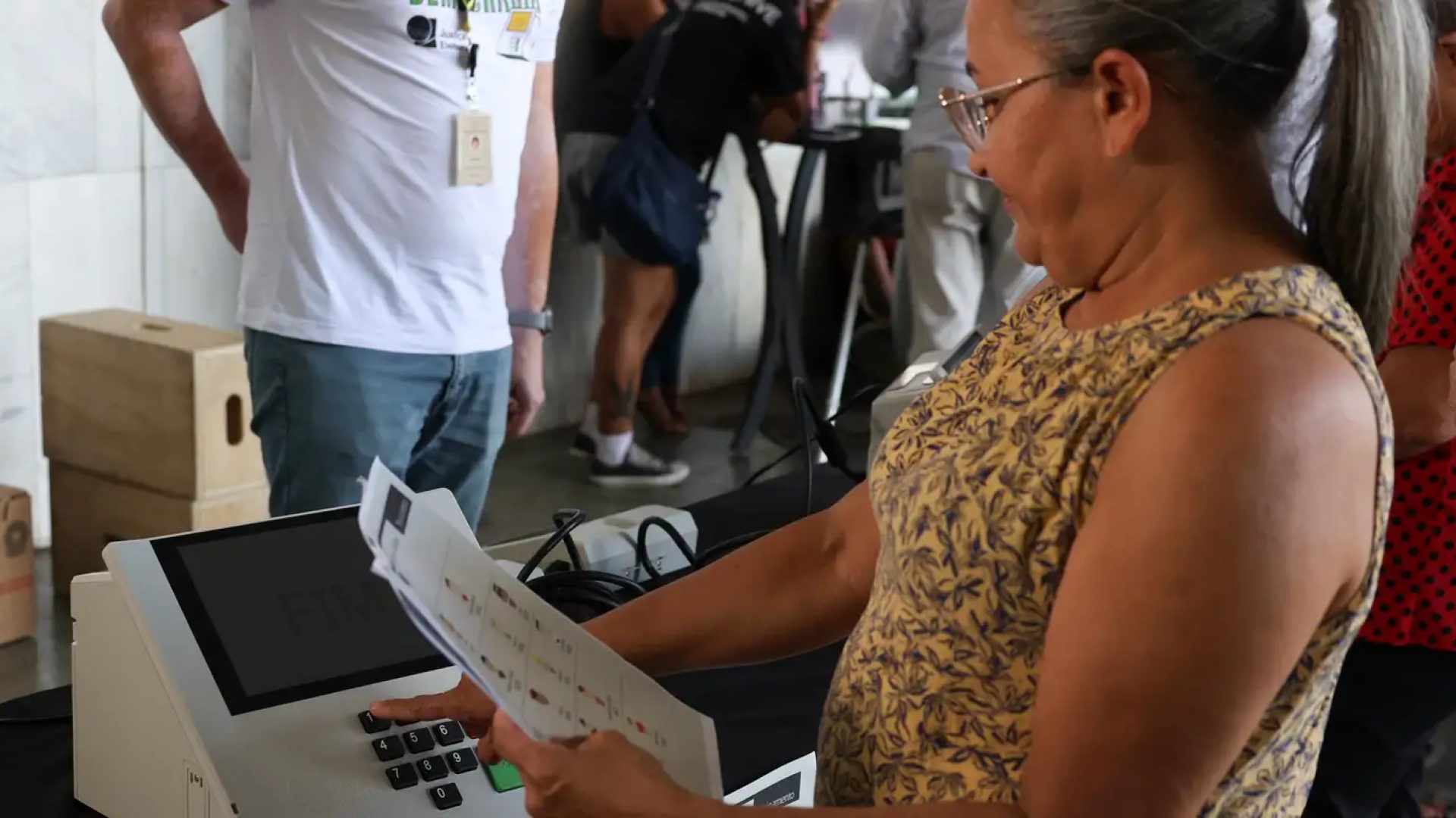 TRE-RJ distribui mais de 1 milhão de colas eleitorais para dia do voto