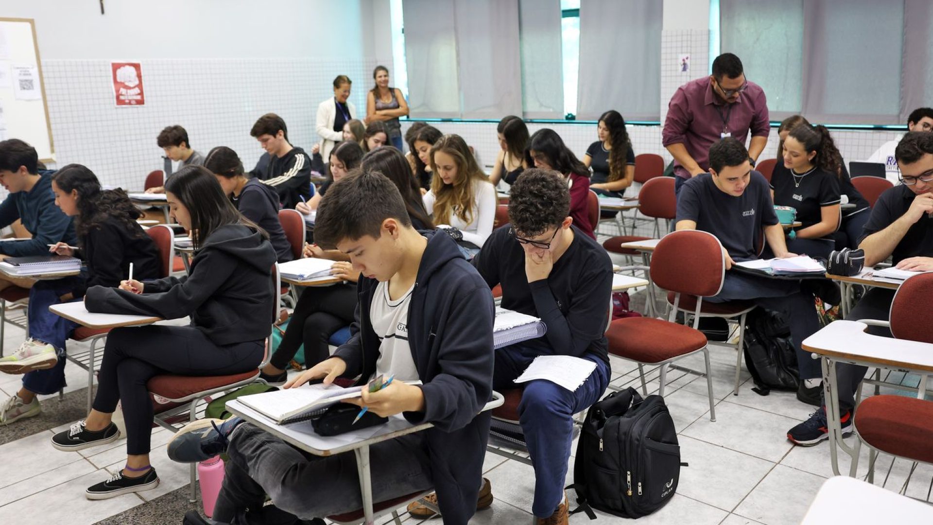 Educação financeira pode ser incluída no currículo escolar