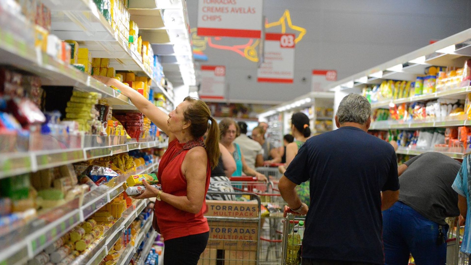 Cesta básica fica mais cara em 17 capitais brasileiras em junho