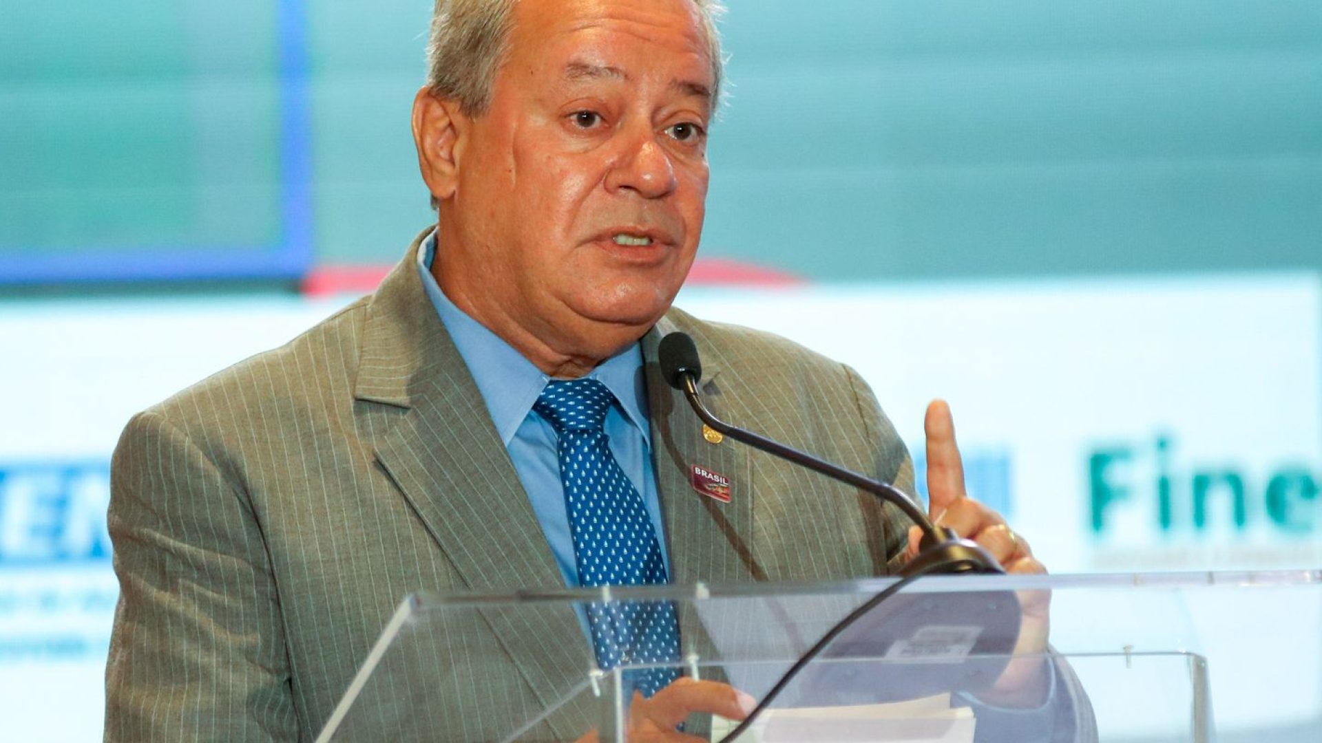 CNI vê risco para exportações com tarifa de 25% dos EUA