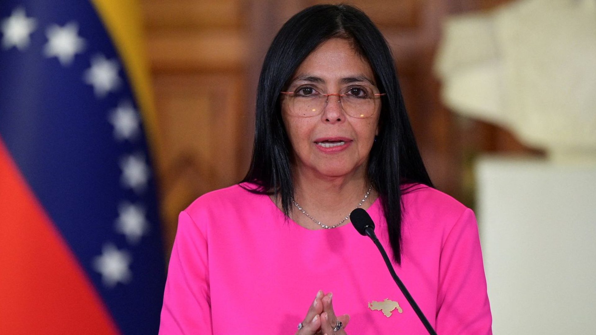 2026-01-05t181750z_1_lynxmpem0410c_rtroptp_4_venezuela-politics.jpg