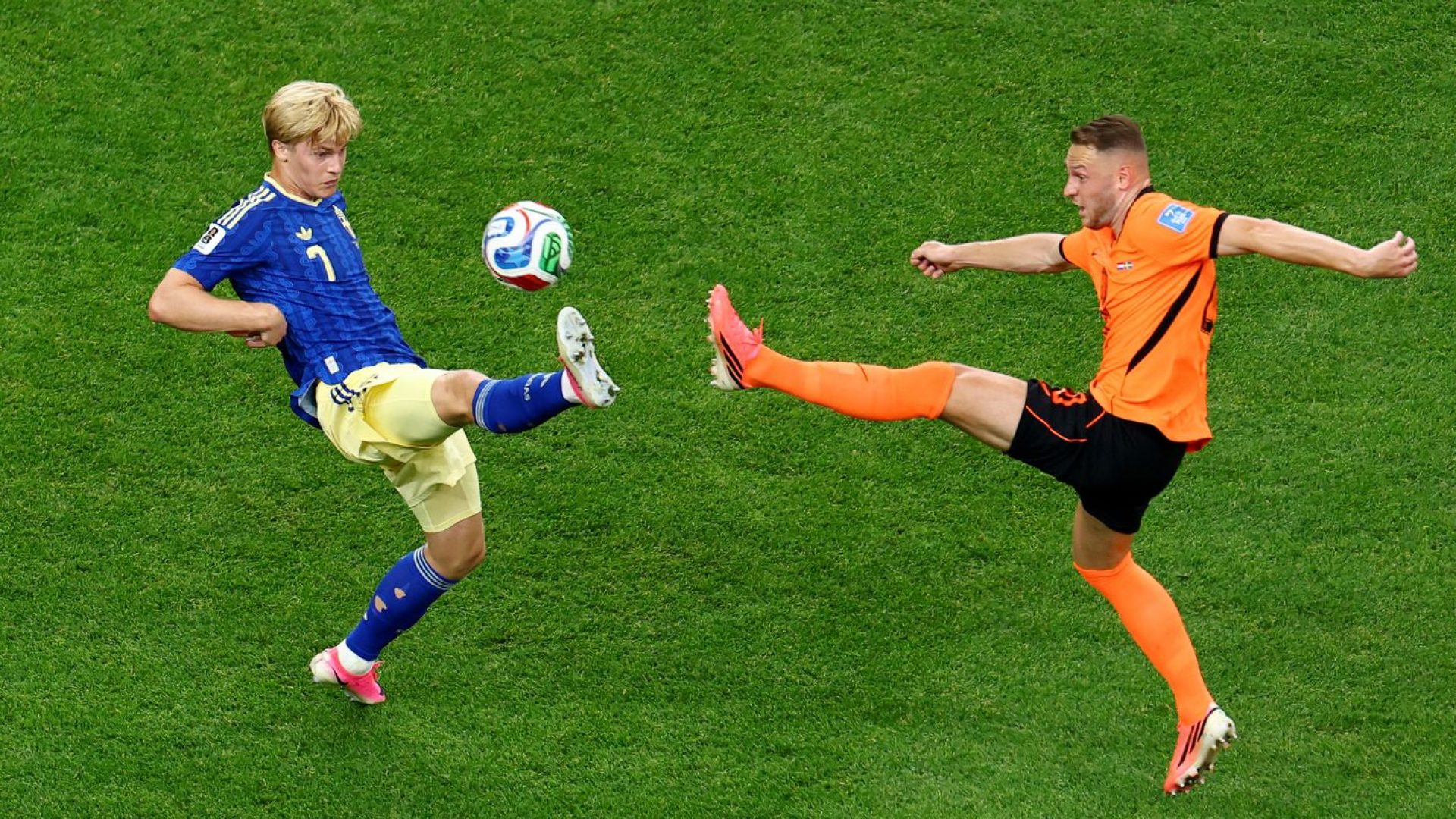 2026-06-20t184948z_1606781242_up1em6k1gayoj_rtrmadp_3_soccer-worldcup-nld-swe.jpg