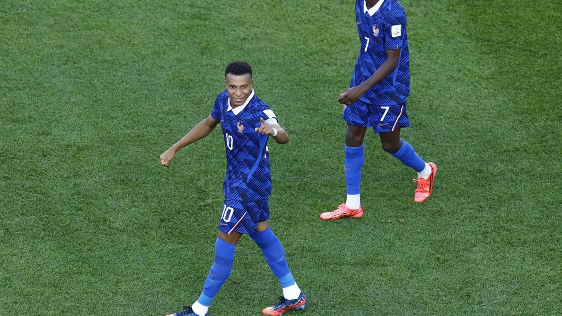2026-07-04t223528z_1950860203_up1em741qr226_rtrmadp_3_soccer-worldcup-pry-fra.jpg