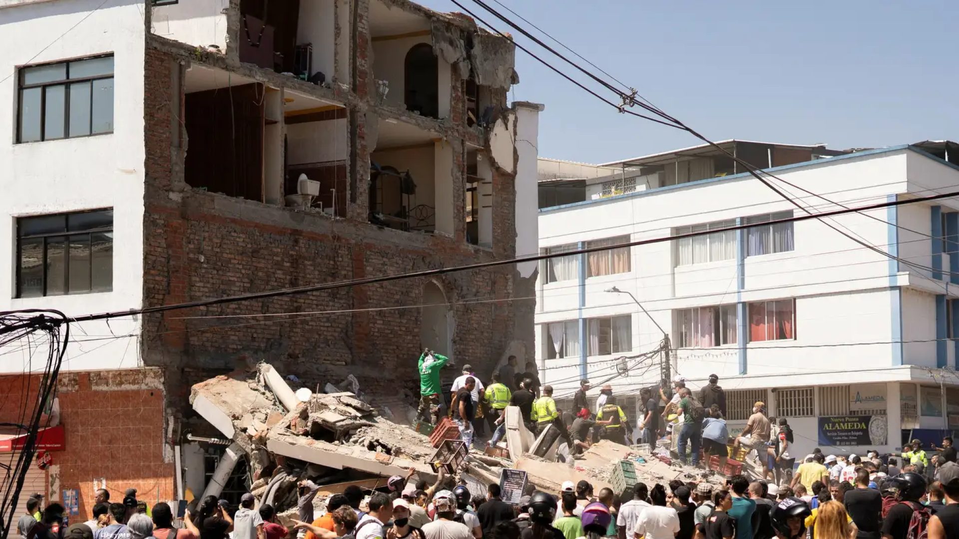 2026-08-10t163258z_689024089_rc2rvmatq6oq_rtrmadp_3_colombia-quake.jpg