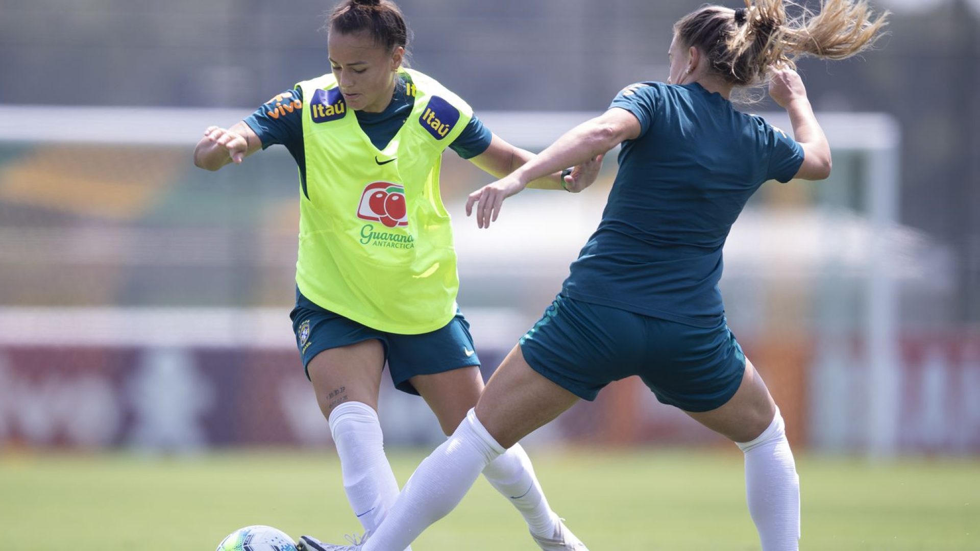 Lula sanciona lei de incentivo ao desenvolvimento do futebol feminino