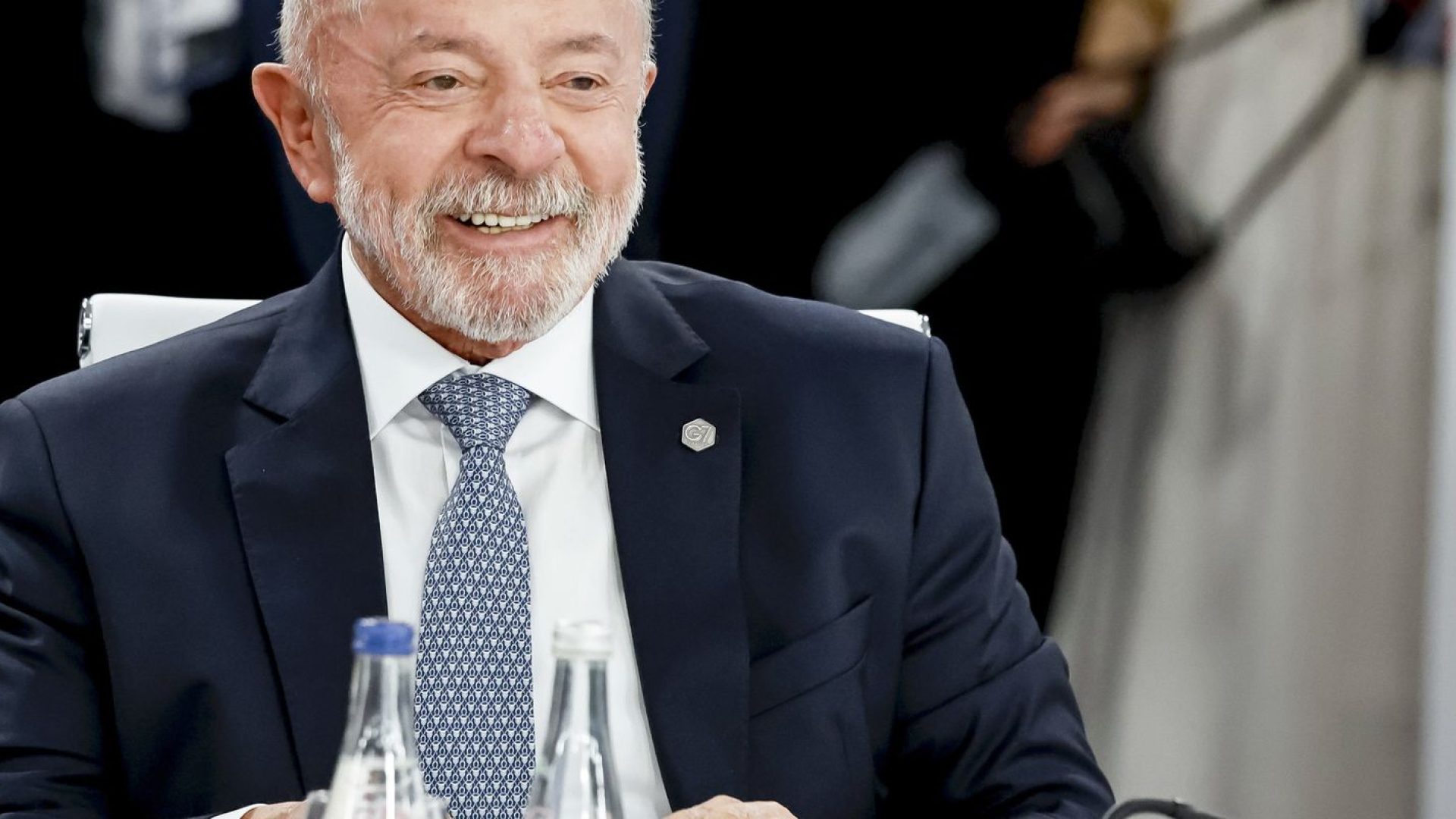 "Não se meta nas eleições no Brasil", diz Lula a Trump