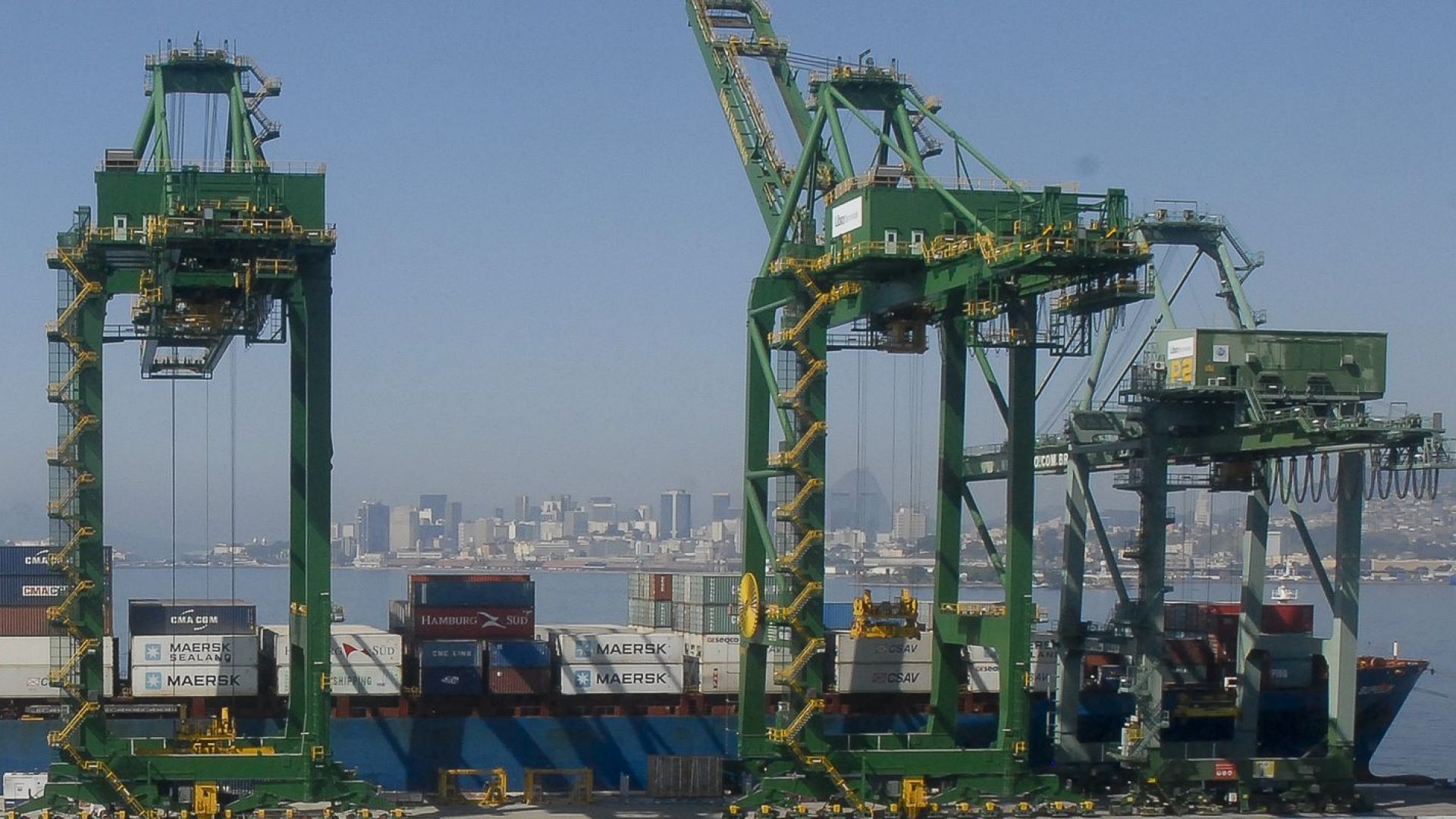 Tarifa dos EUA terá efeito limitado sobre etanol brasileiro