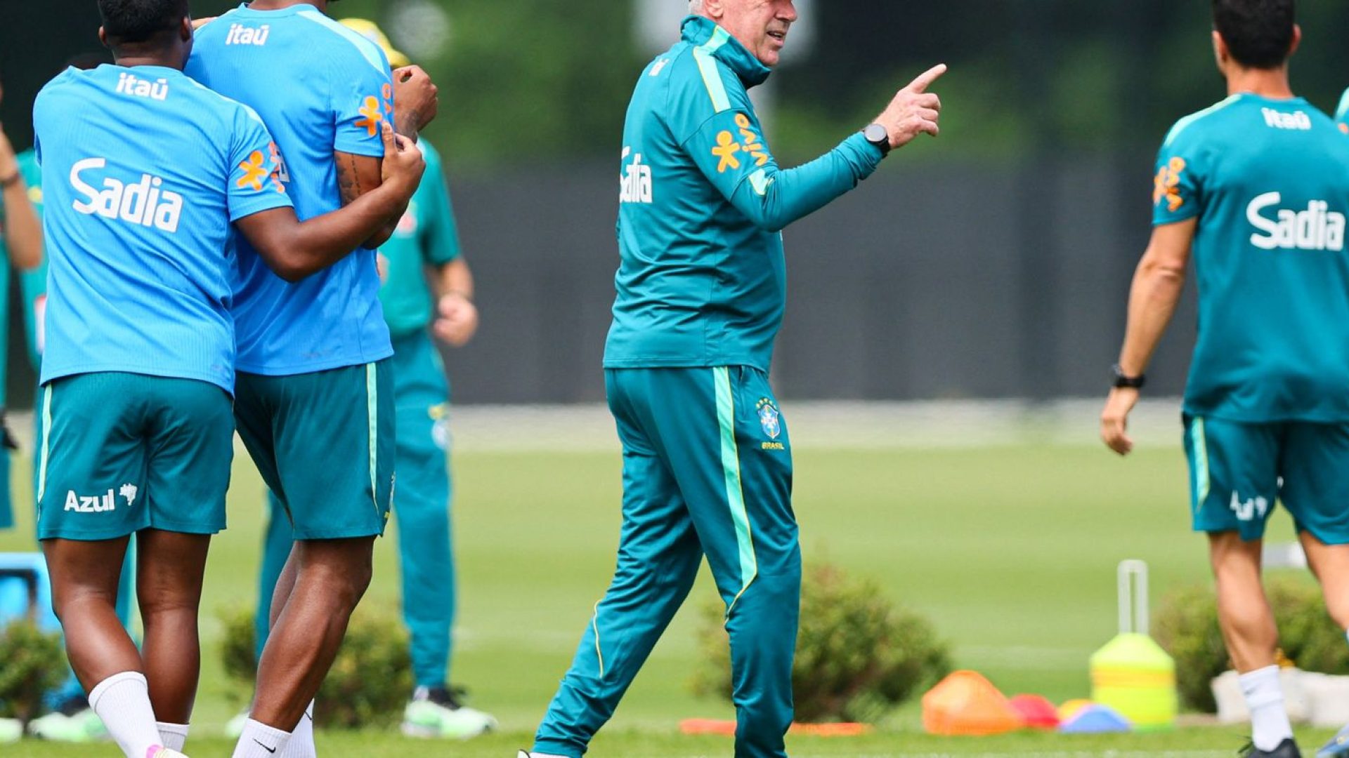 ancelotti_teino_selecao_nova_jersey_2026.jpg
