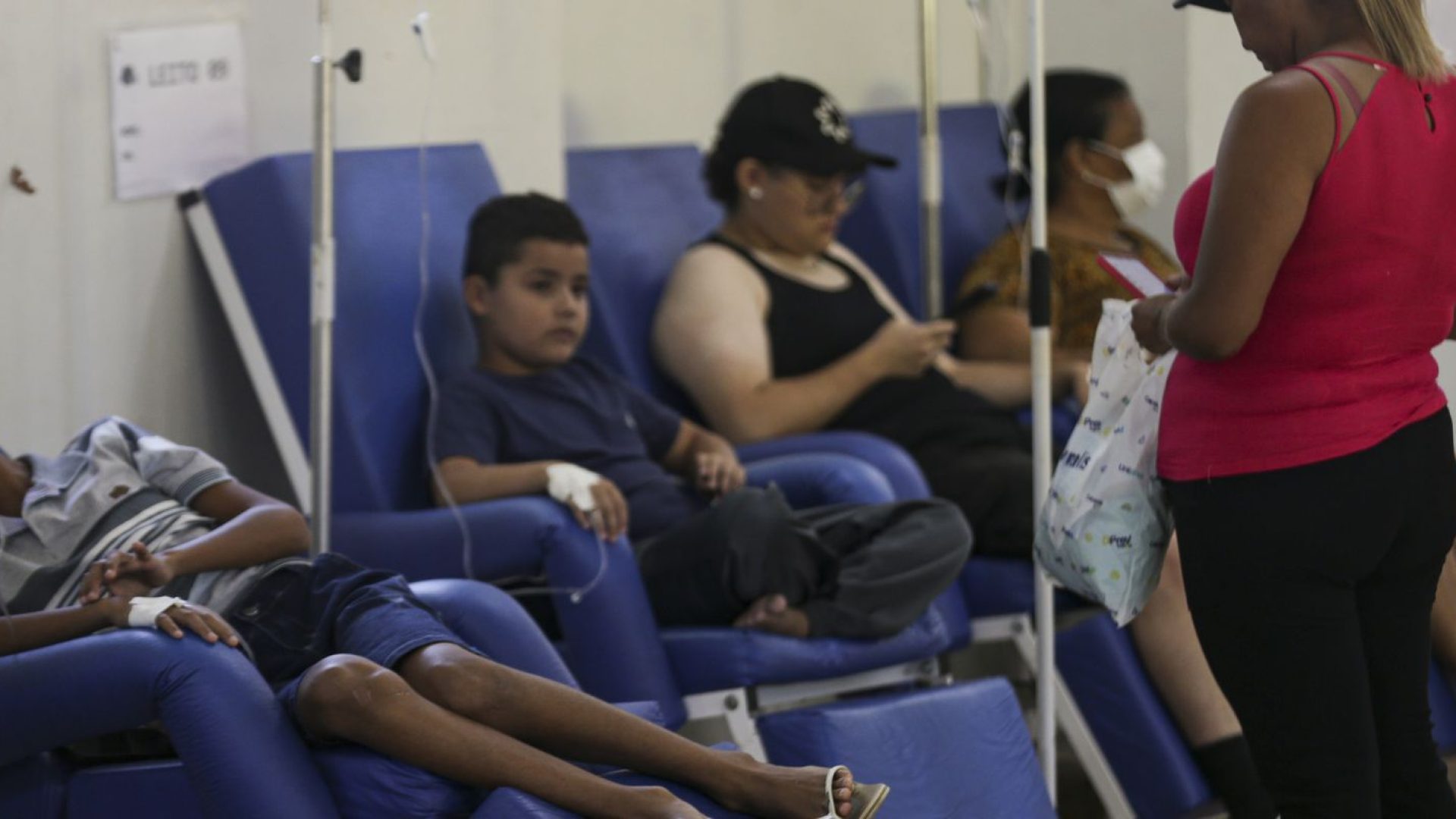 atendimento-dengue-df_mcamgo_abr_26022024.jpg