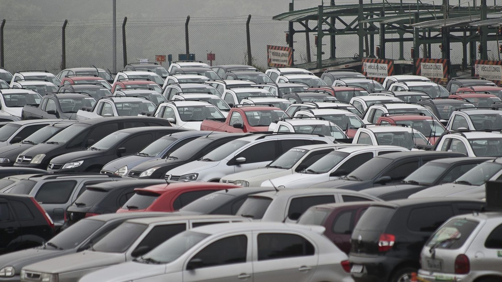Venda de veículos novos no país sobe 15% até maio