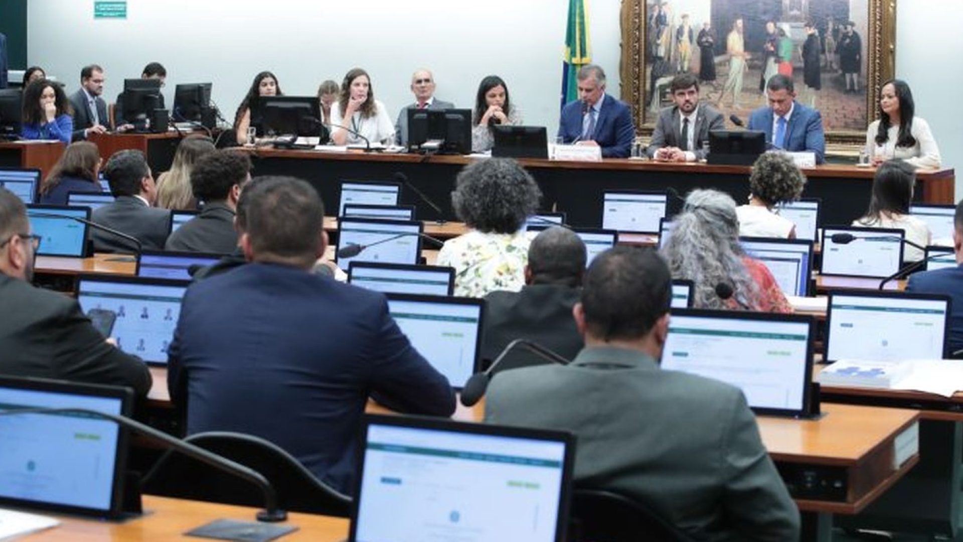 ccj_maioridade_penal.jpg