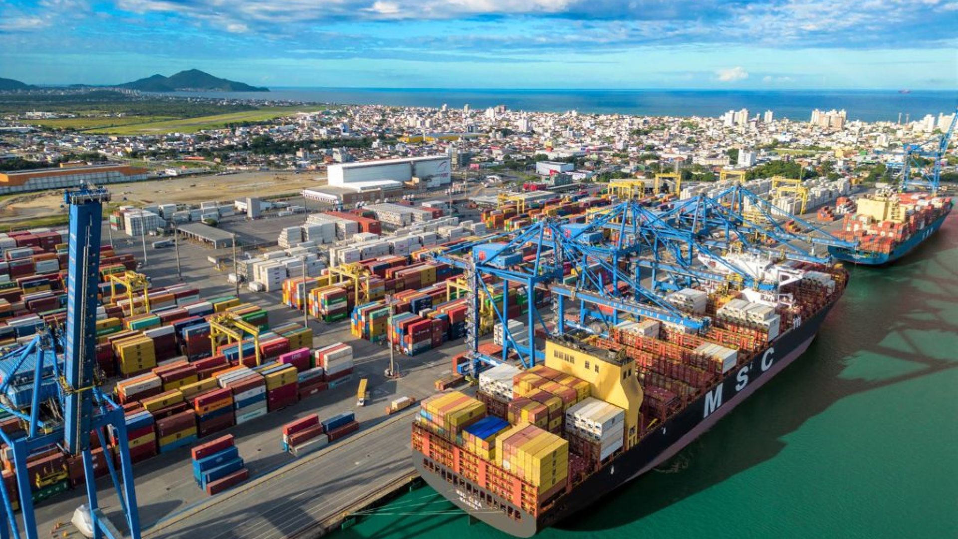 exportacoes-foto-Divulgacao-Portonave-1.jpg