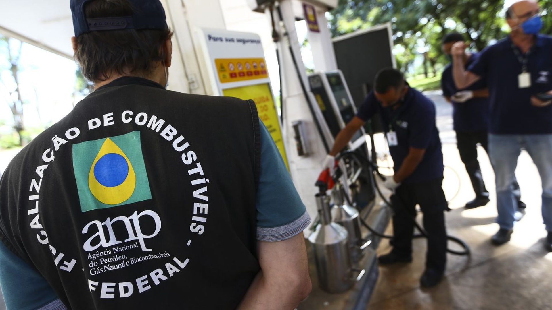 Em três meses, ANP fez 21 autuações por preço abusivo de combustível