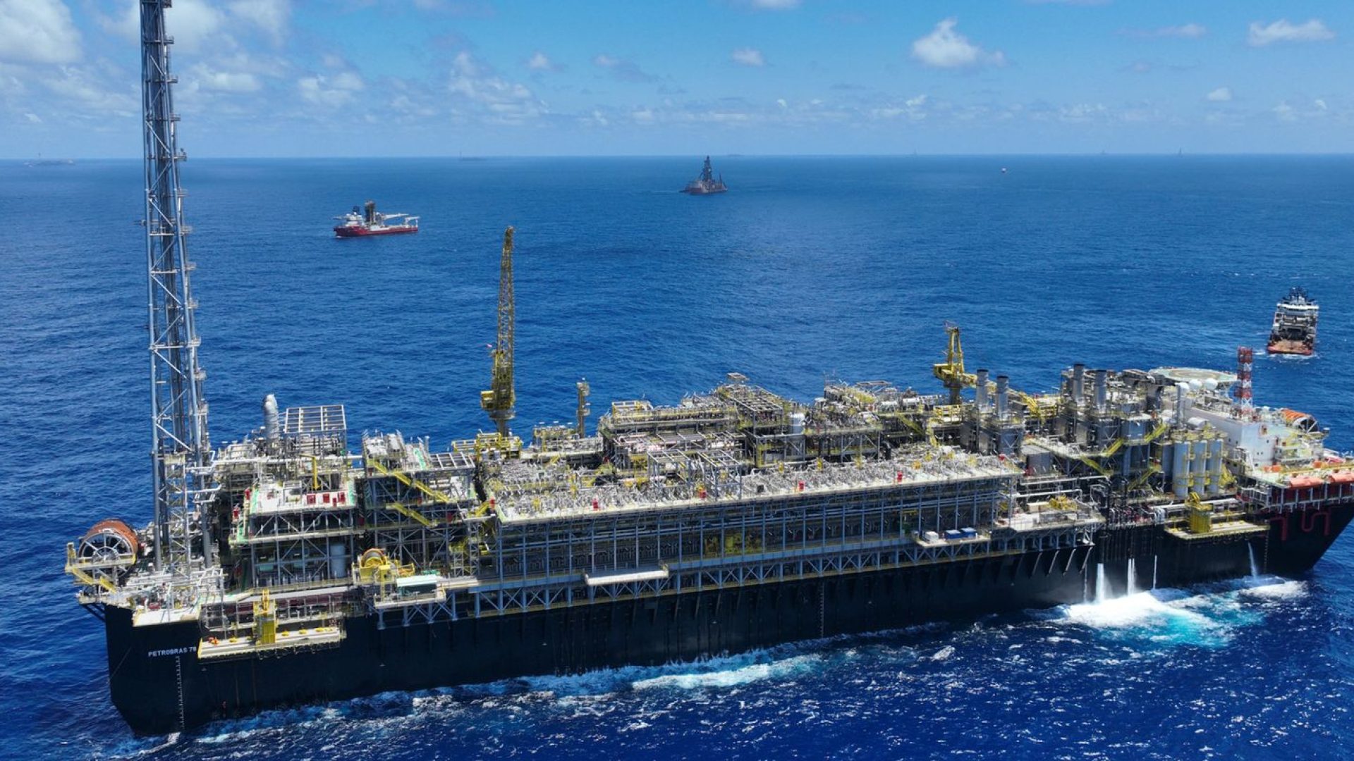 Justiça Federal suspende imposto de exportação de 12% sobre petróleo
