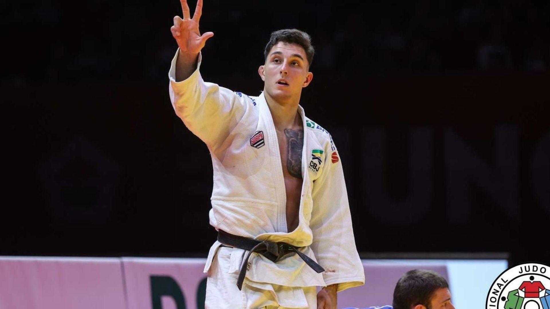 guilherme_smichdt_ouro_grand_slam_budapeste_2026.jpg
