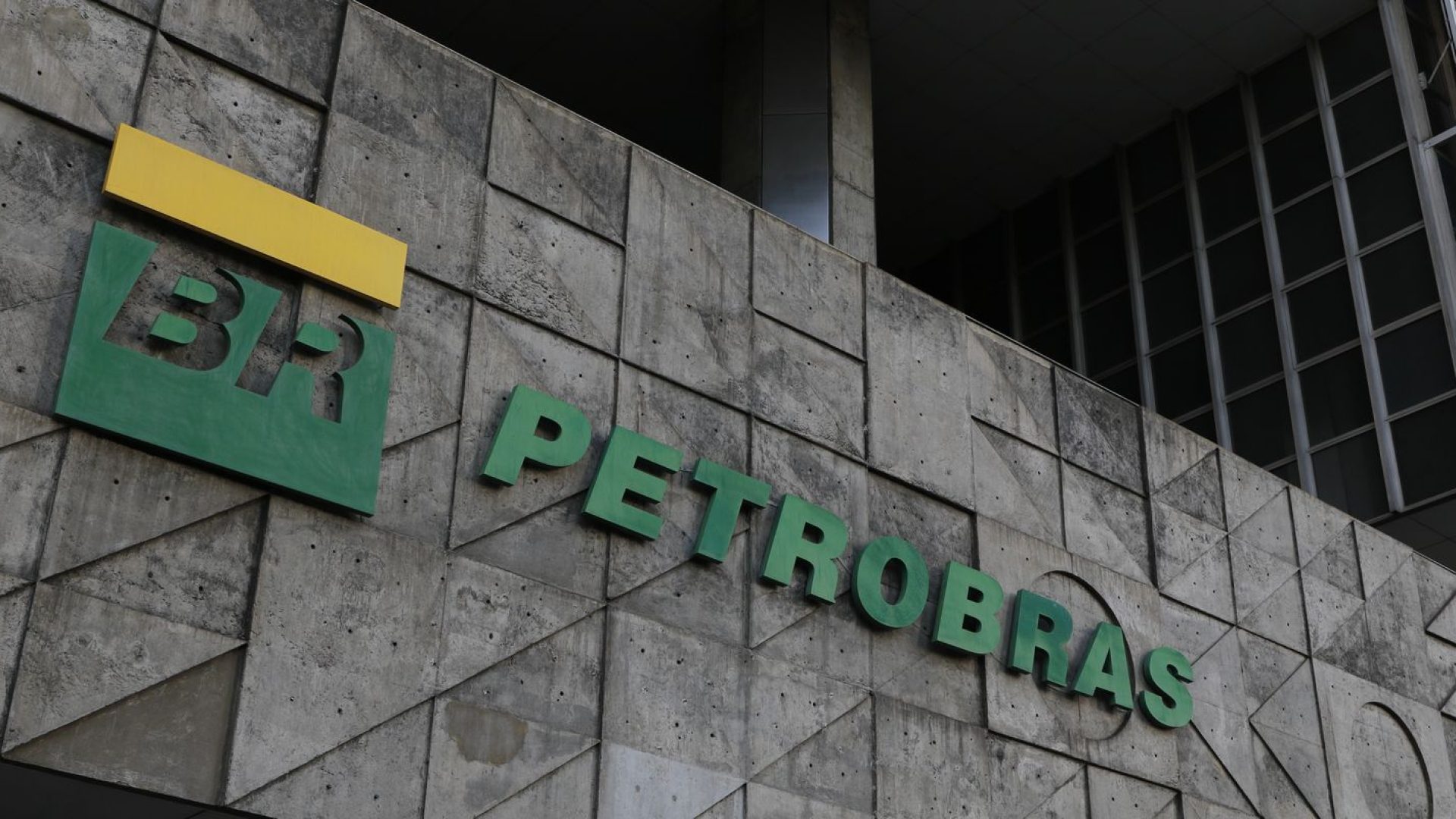 Petrobras implementa desconto no diesel a partir de segunda-feira