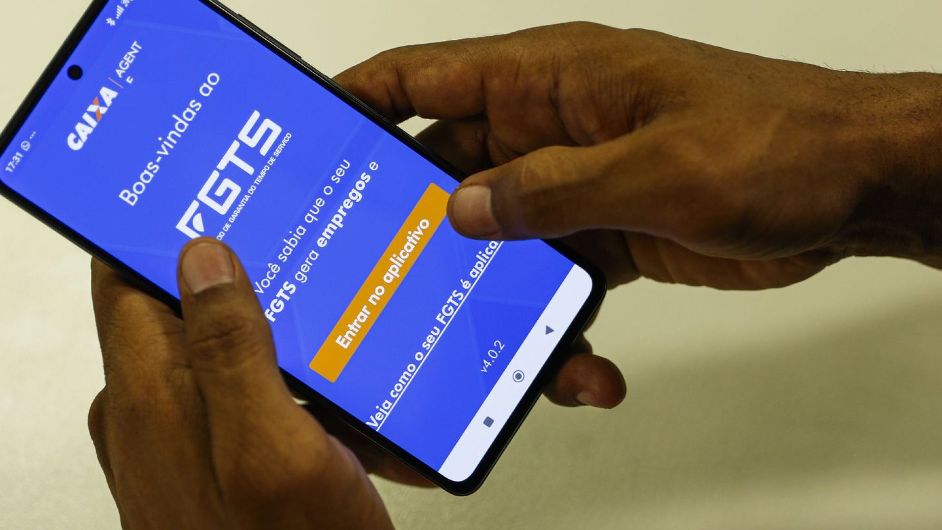 Caixa antecipa saque-aniversário do FGTS para demitidos