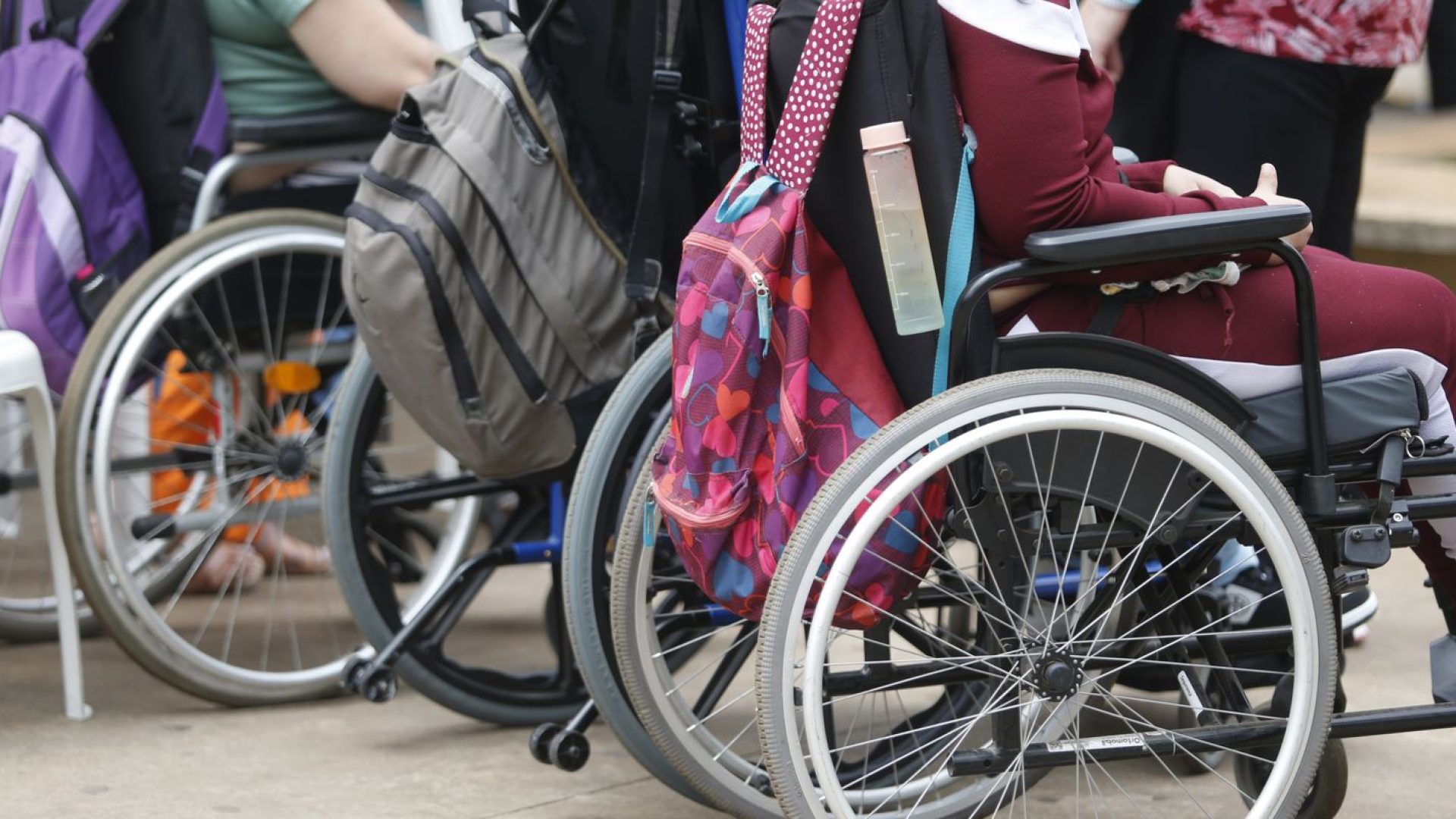 Analfabetismo entre jovens e adultos com deficiência é 12 vezes maior