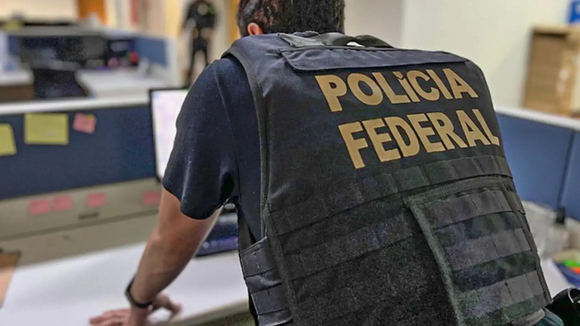 pf_reprime_esquema_de_lavagem_de_capitais_e_de_evasao_de_divisas_em_sp_e_em_sc.jpg