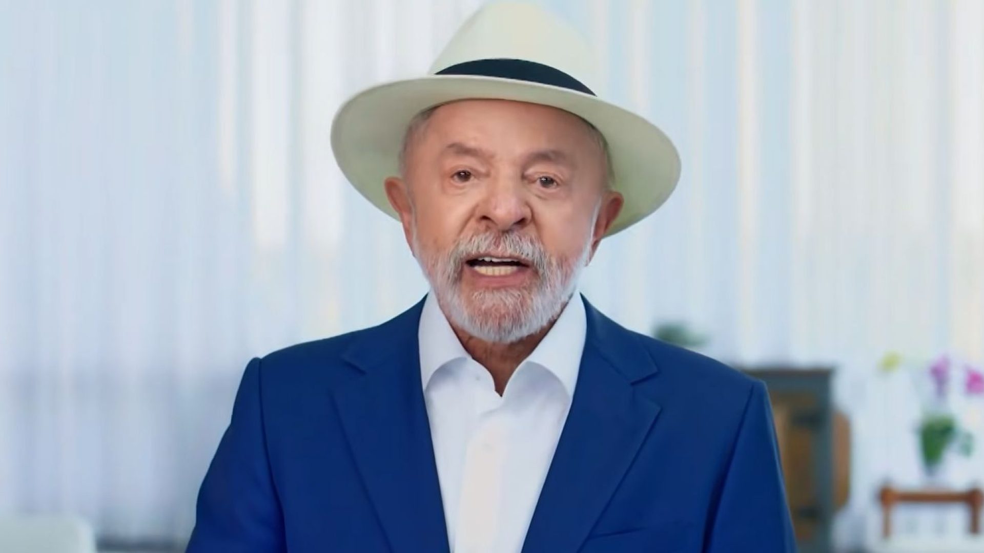 "É um caso de polícia", diz Lula sobre relação entre Flávio e Vorcaro